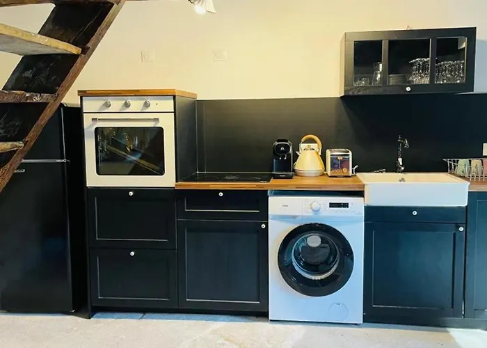 Semesterbostad A Avec Et Parking - Fr-1-489-522