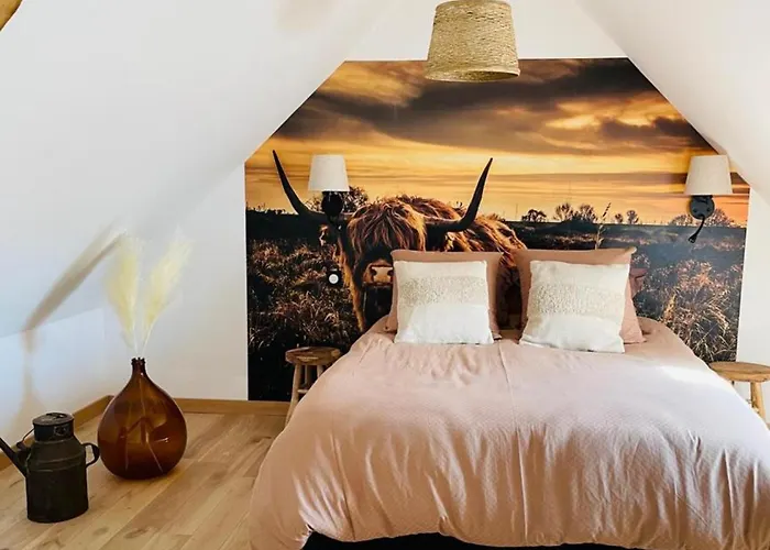 A Avec Et Parking - Fr-1-489-522 * Montaigu-le-Blin